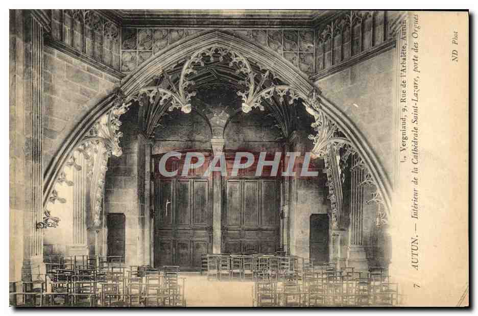 CPA Autun Interieur de la Cathedrale Saint Lazare pres les Orgues