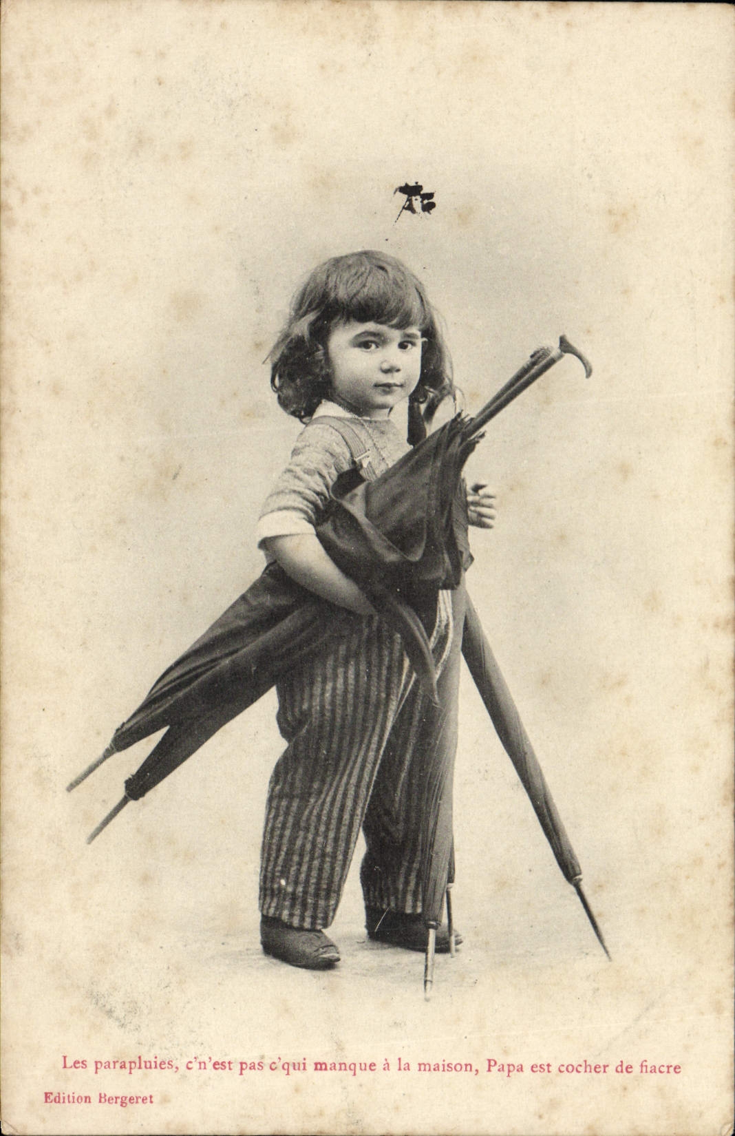 CPA Fantaisie Enfant Parapluie