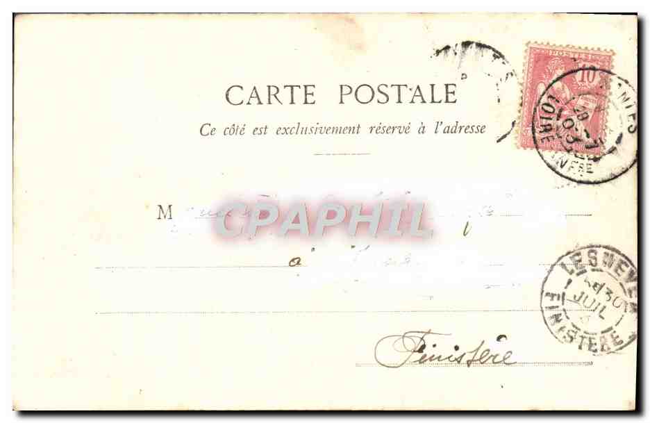 Sœur en prière devant une croix — phototypie G. Mortnet, Nancy — série n° 28 — Reverso