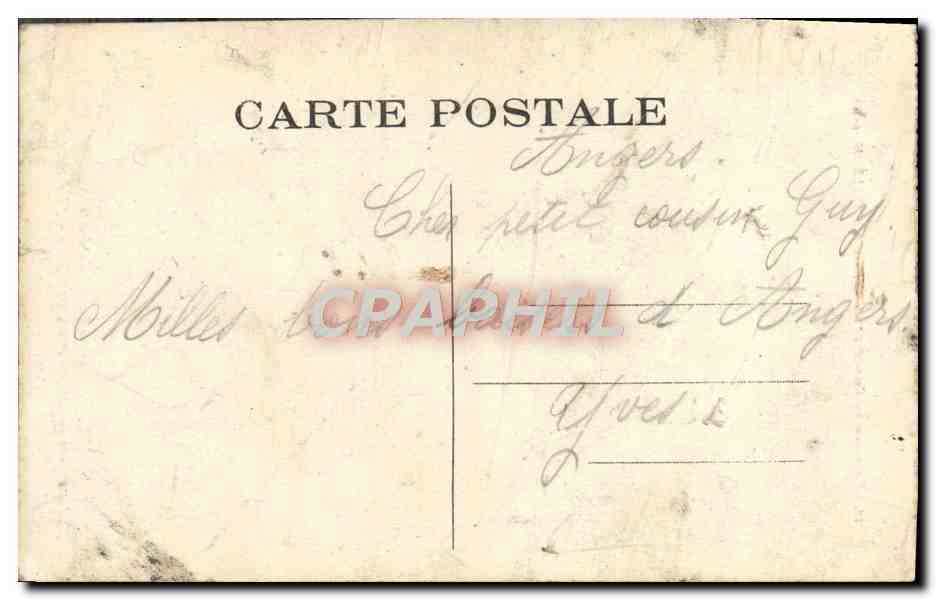 CPA Chapelle Du Champe Des Martyrs D'Avrille Medaillon du vitrail de droite Madame Dean de Luigne et ses trois filles M — Reverso