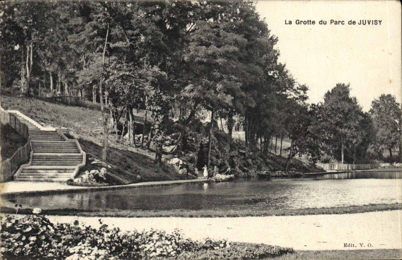 CPA La grotte du parc de Juvisy 