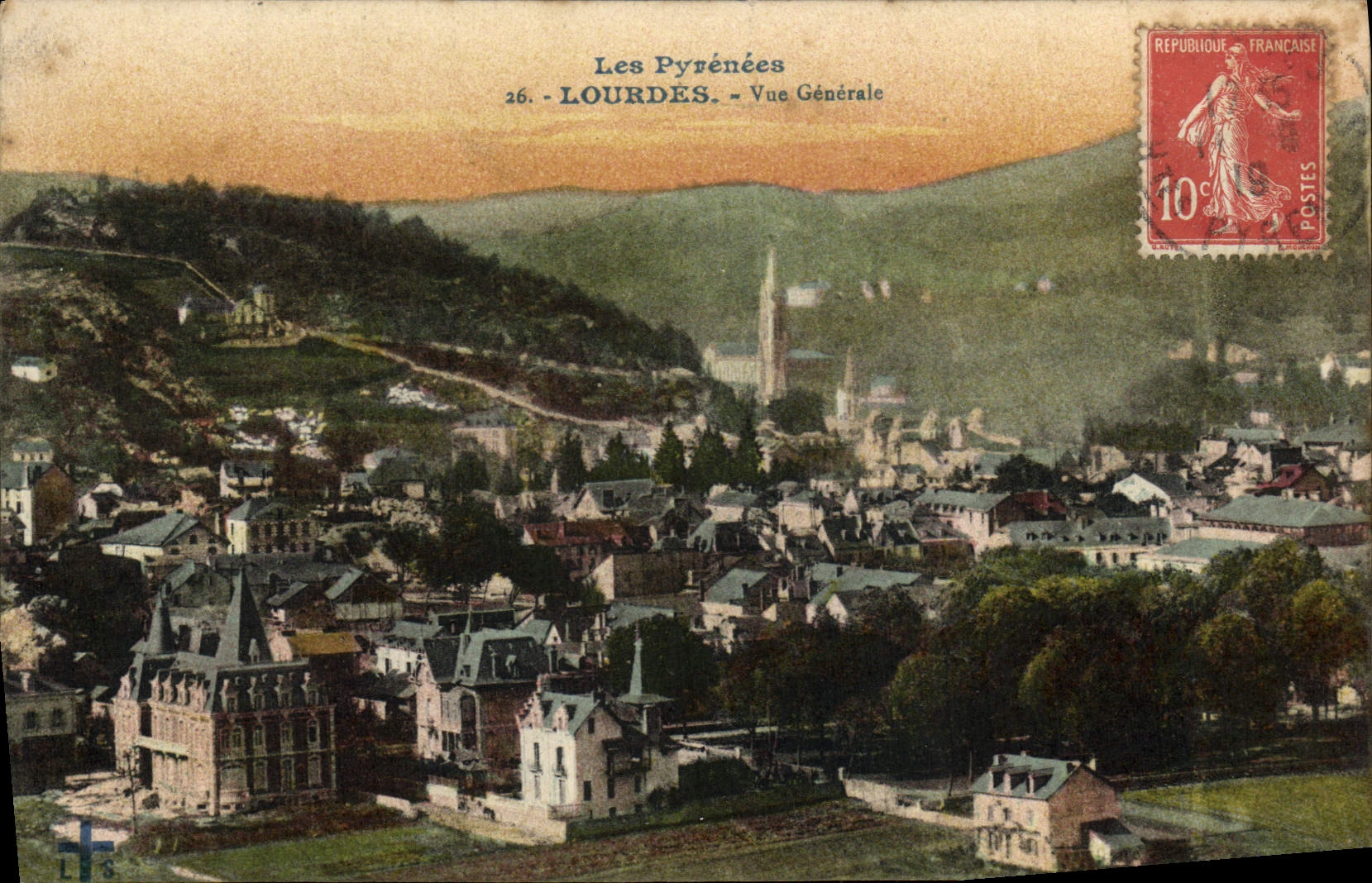 CPA Les Pyrenees Lourdes Vue Generale