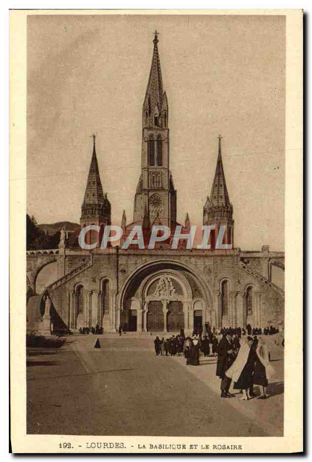 CPA Lourdes La Basilique Et Le Rosaire