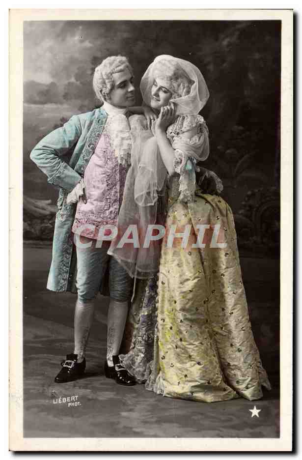 Couple en costume d'époque — scène de théâtre — LIEBERT Phot.