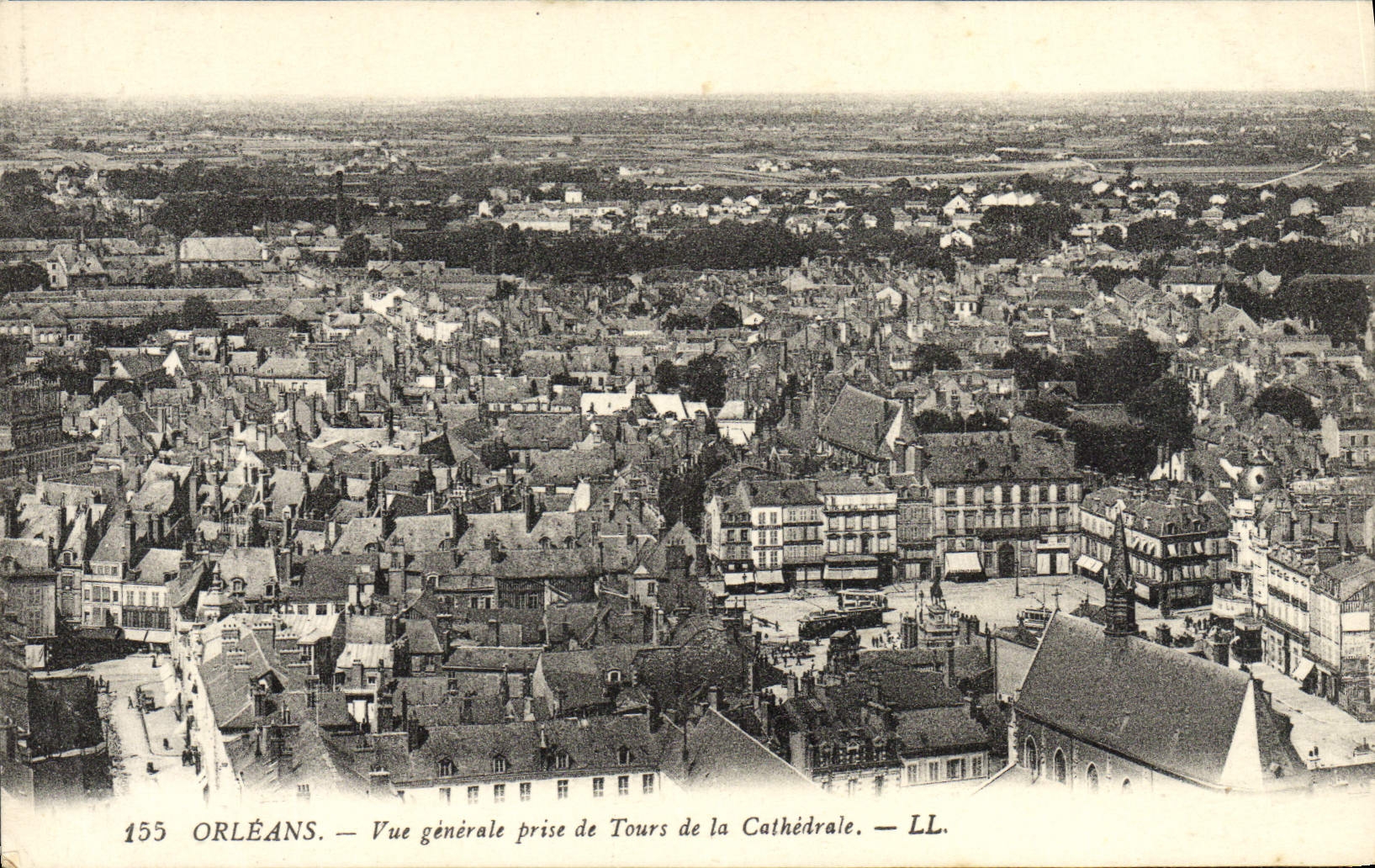 CPA Orleans Vue Generale Prise De Tours De La Cathedrale