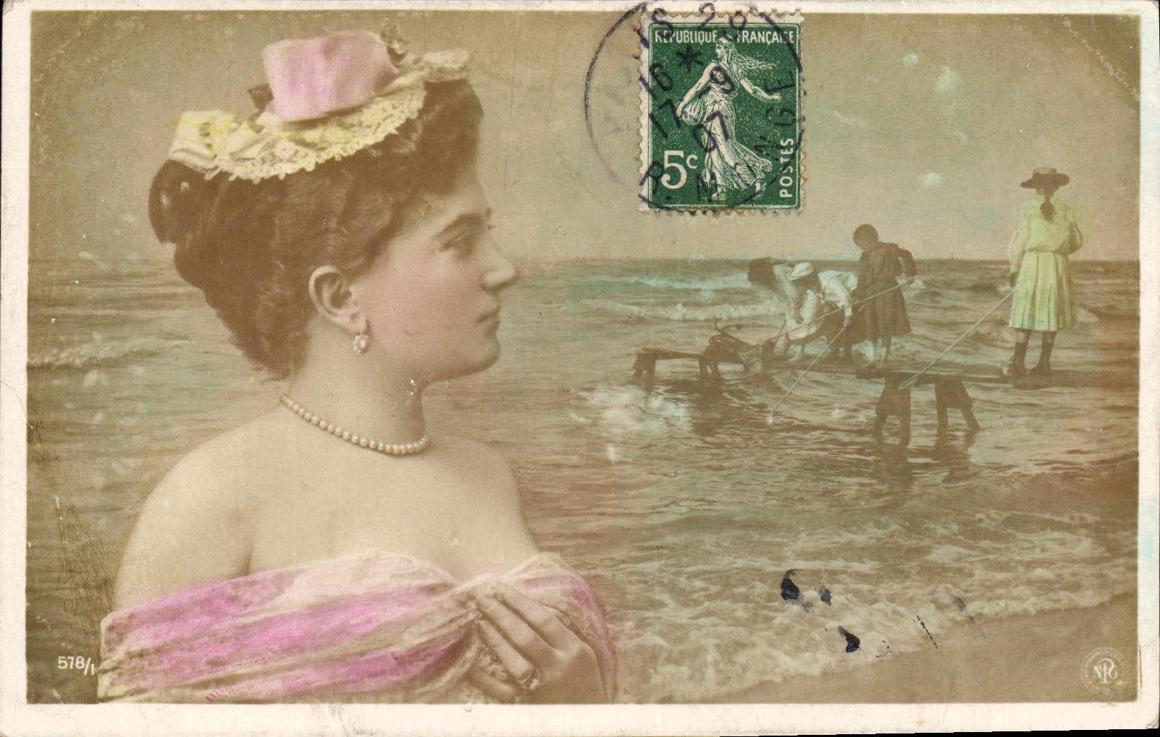 CPA Fantaisie Femme