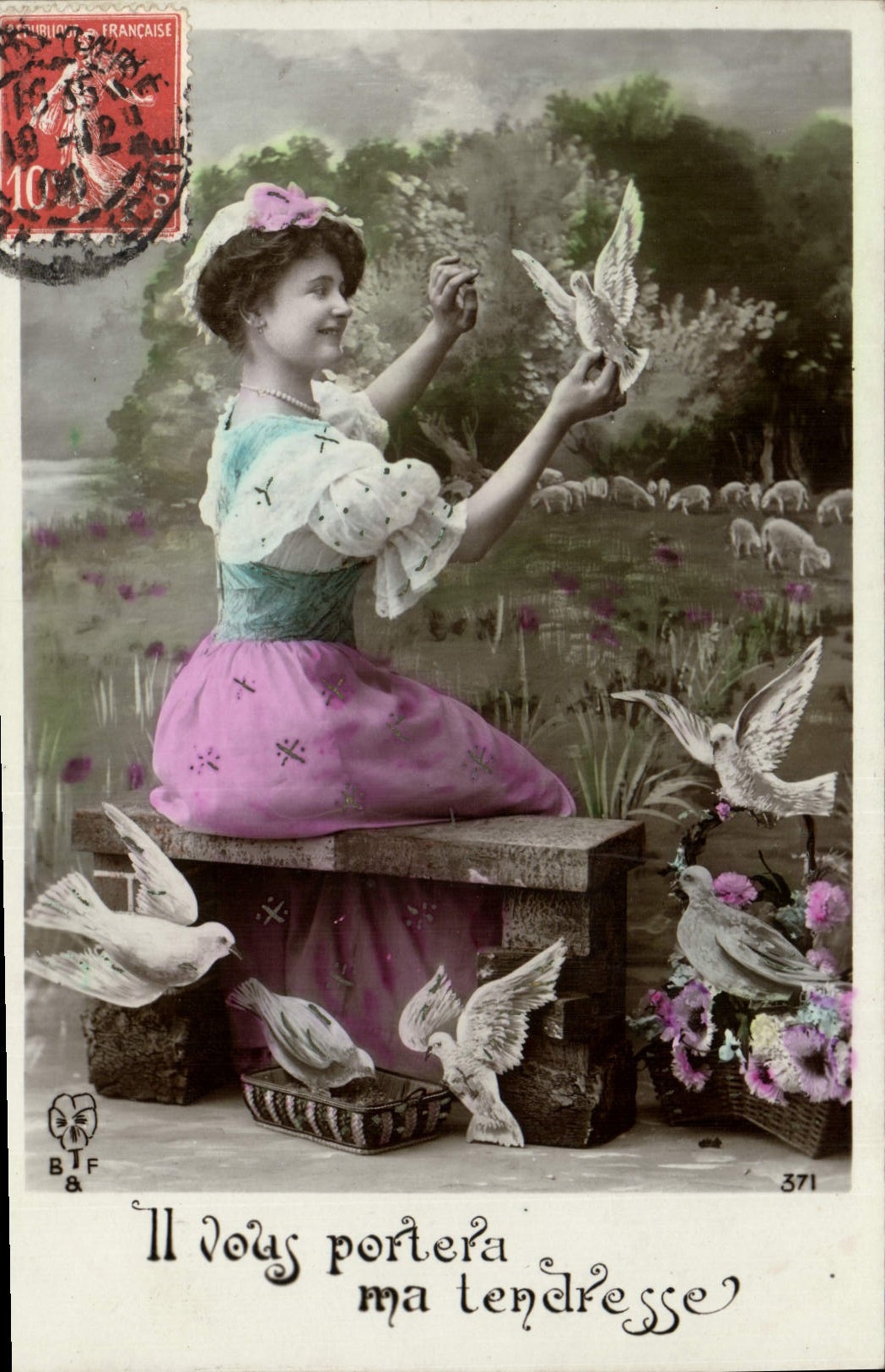 CPA Fantaisie Femme Colombes 