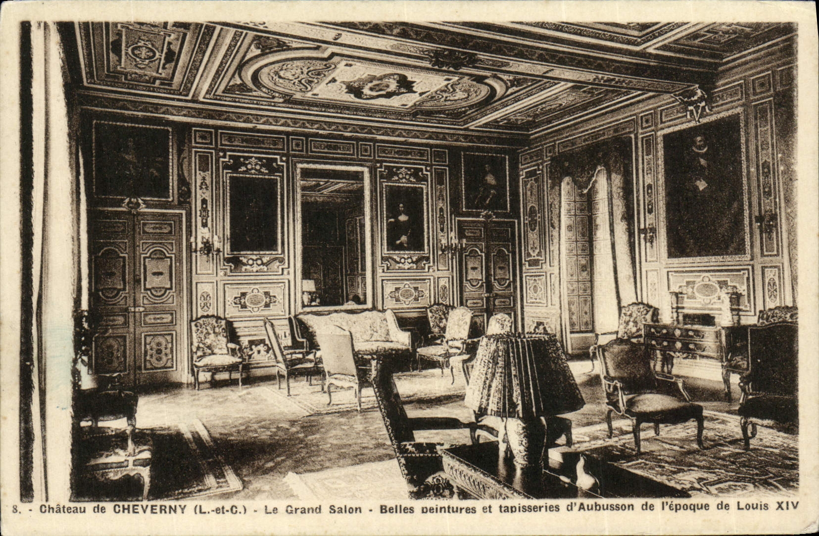 Château de Cheverny (Loir-et-Cher) - Le Grand Salon - Belles peintures et tapisseries d'Aubusson de l'époque de Louis XIV