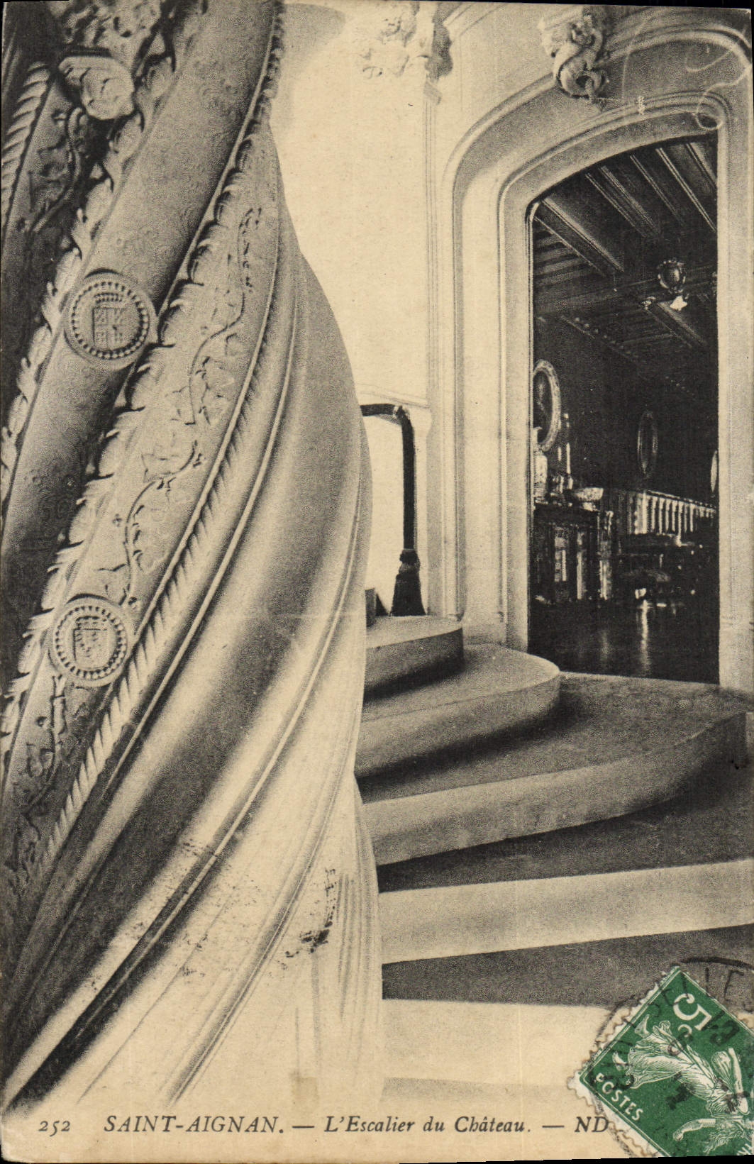 Saint-Aignan — L'Escalier du Château — ND