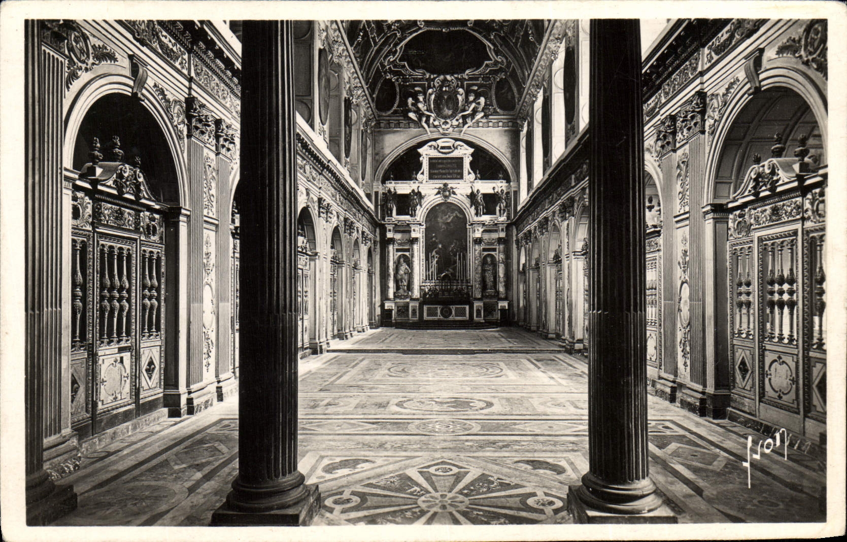 Palais de Fontainebleau — La Chapelle — Les Éditions d'Art