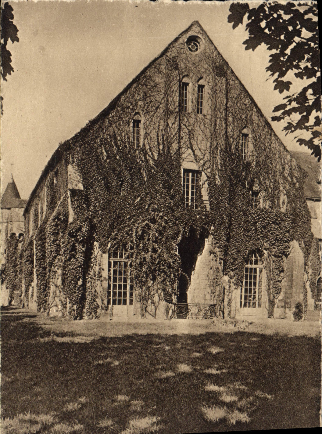 Abbaye de Royaumont — Asnières-sur-Oise (S.-et O.) — Édit. C. Barraud, Phot. Varinès (S.-et O.)