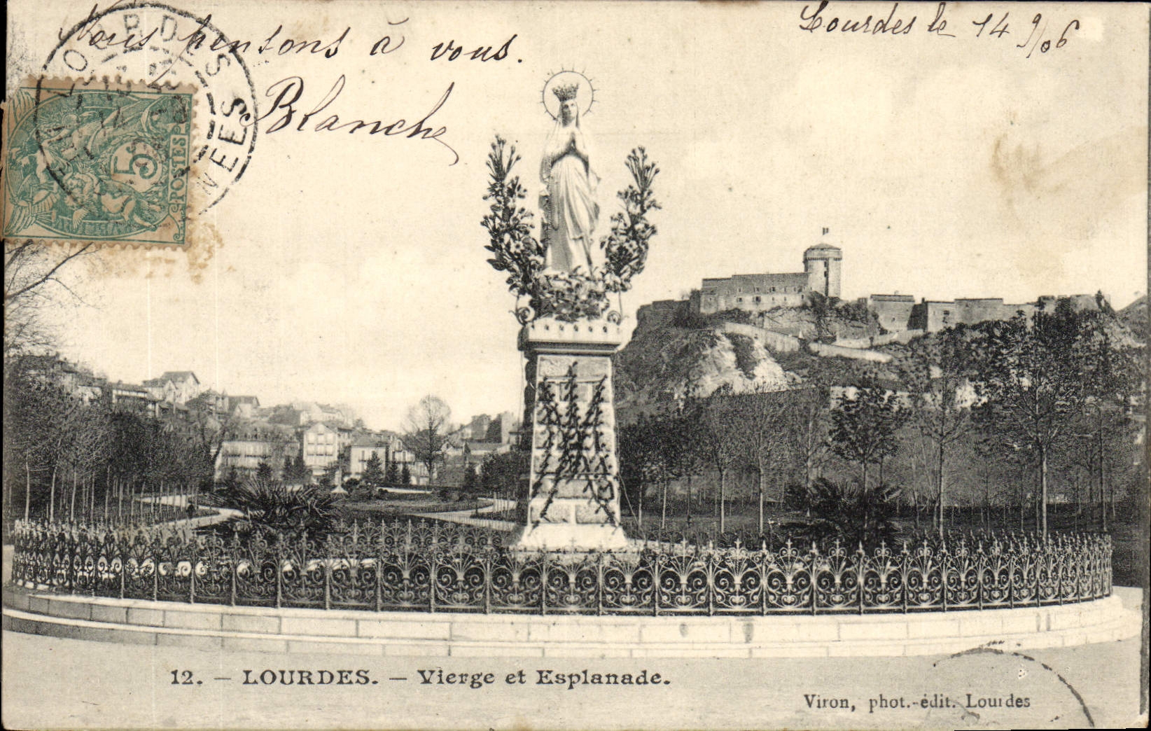 CPA Lourdes Vierge et Esplanade