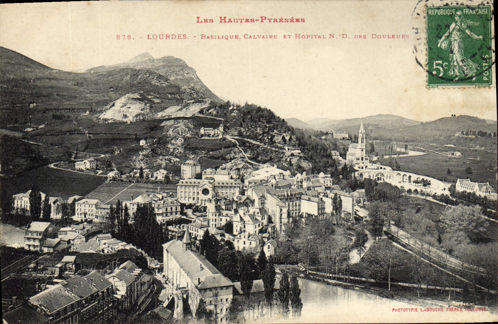 CPA Lourdes Basilique Calvaire et Hopital Notre Dame Des Douleurs