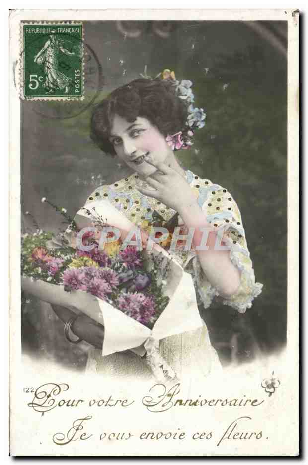 Jeune femme avec bouquet — Anniversaire — Éditeur non visible, n° 122