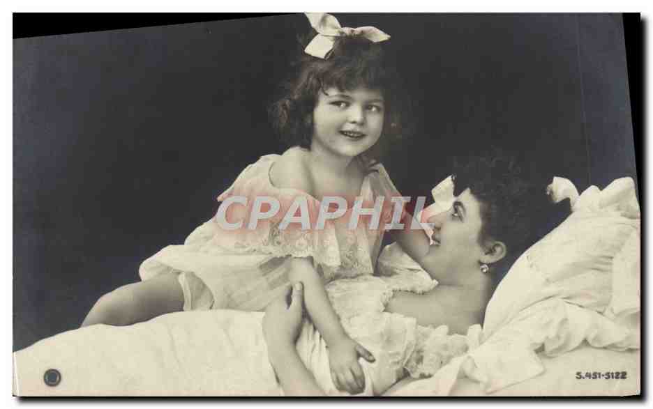 CPA Fantaisie Femme Enfant Bebe