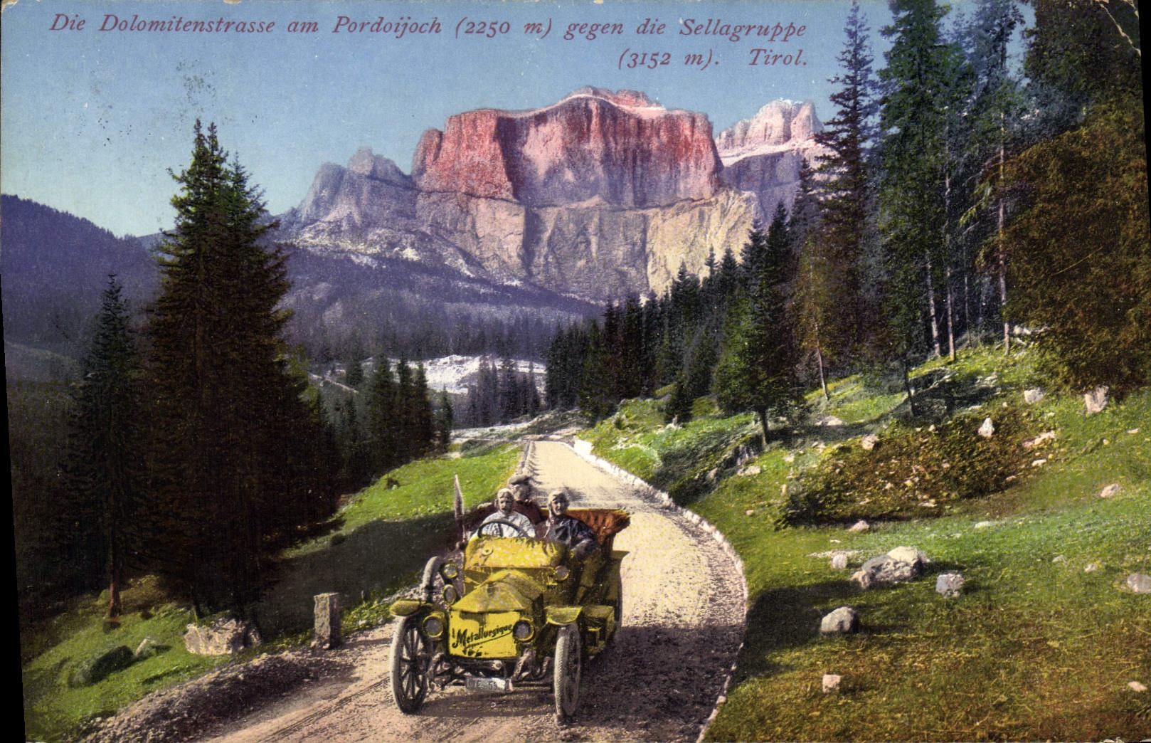 CPA Die Dolomitenstrasse Am Pordoijoch Tirol Automobile