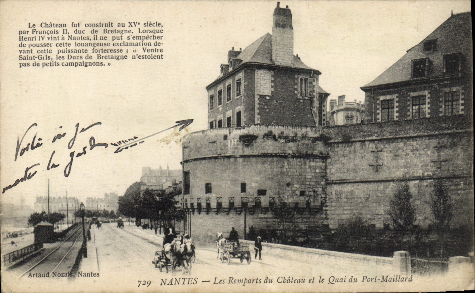 CPA Nantes Les Remparts Du Chateau Et Le Quai du Port Maillard