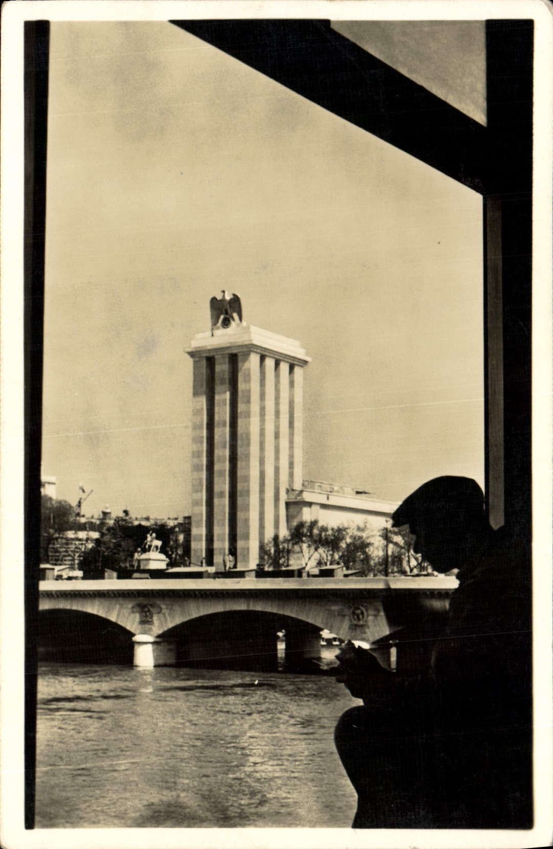 Pavillon Allemand — Exposition Internationale Paris 1937 — Photo-Hoffmann, Munich