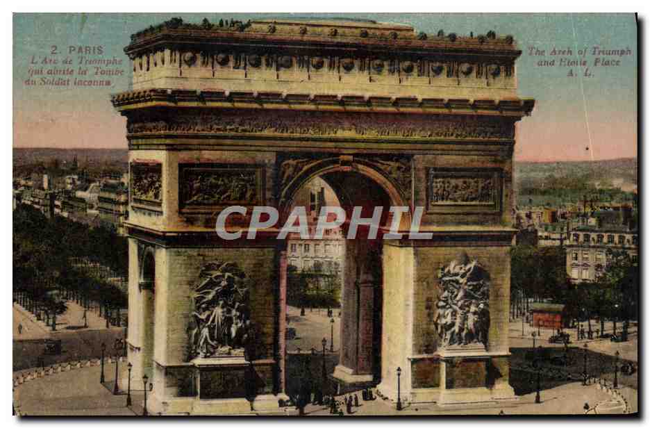 CPA Paris L'Arc De Triomphe qui abrite la tombe du soldat inconnu Militaria