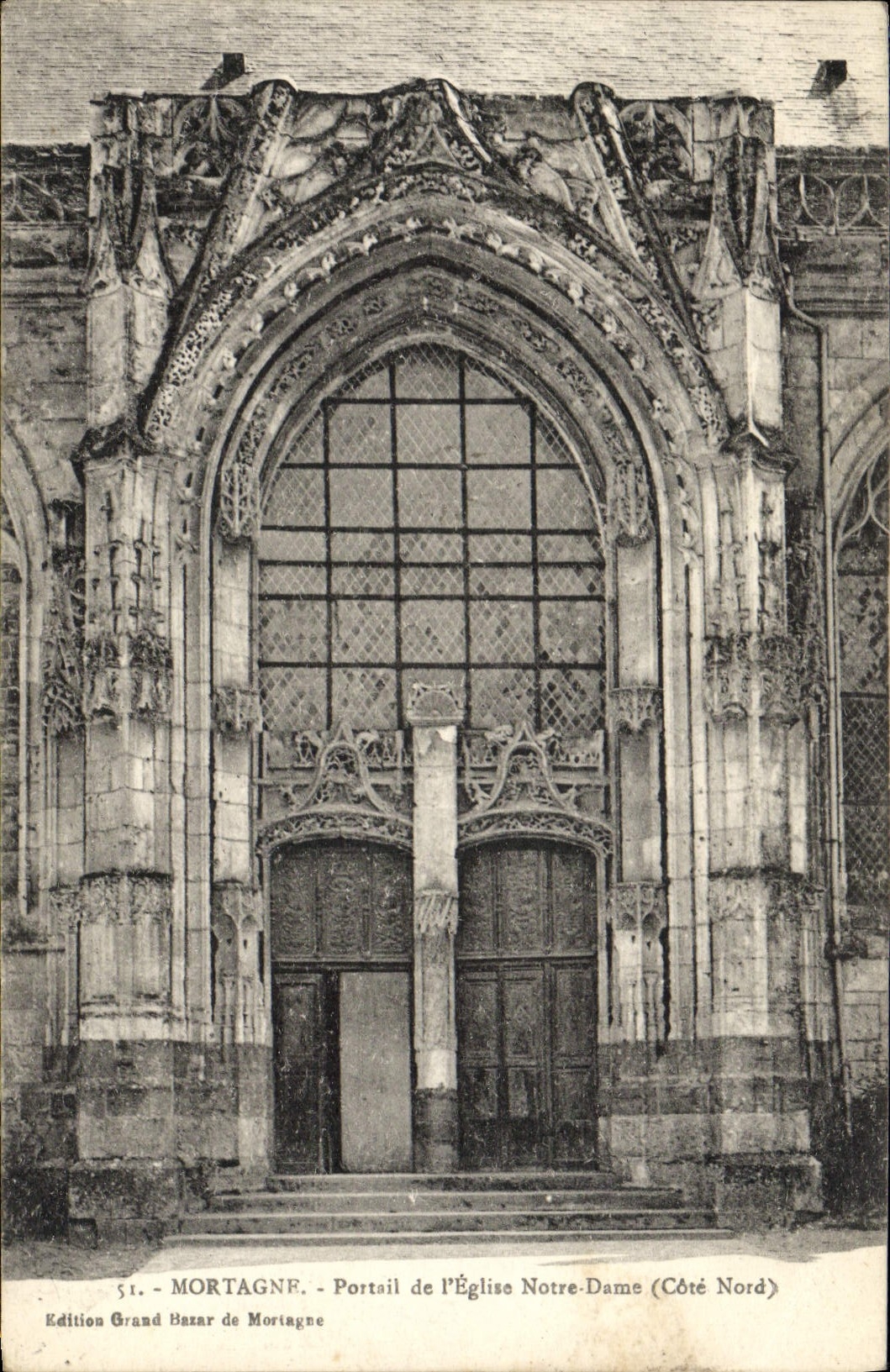 CPA Mortagne Portail de L'Eglise Notre Dame