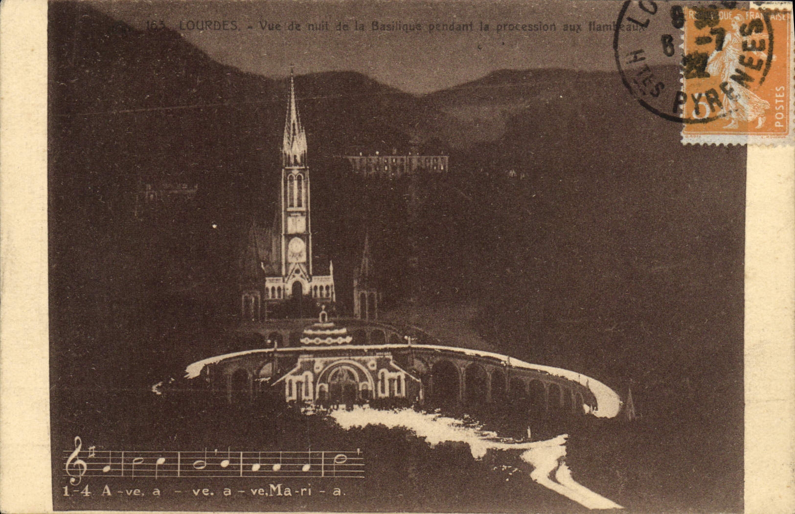 CPA Lourdes Vue de nuit de la basilique