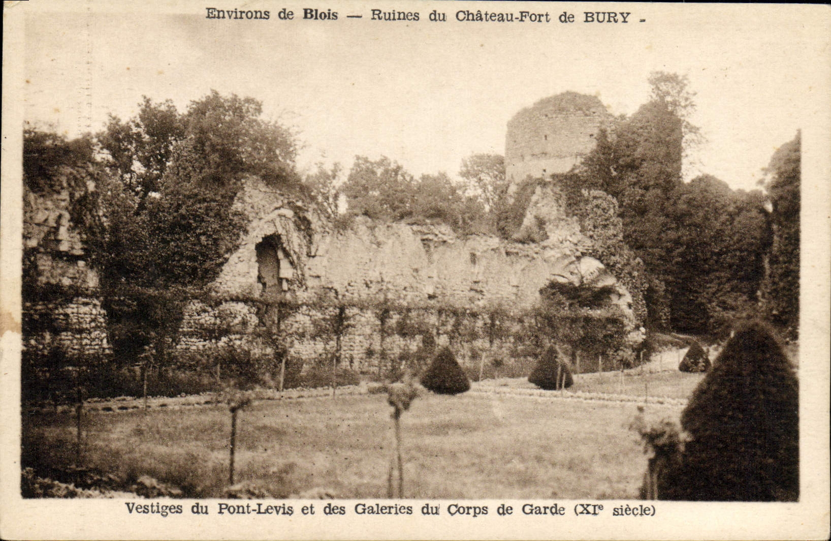 Umgebung von Blois — Ruinen des Schlosses Bury — Überreste des Schleusentors und der Wachgalerien (11. Jahrhundert)