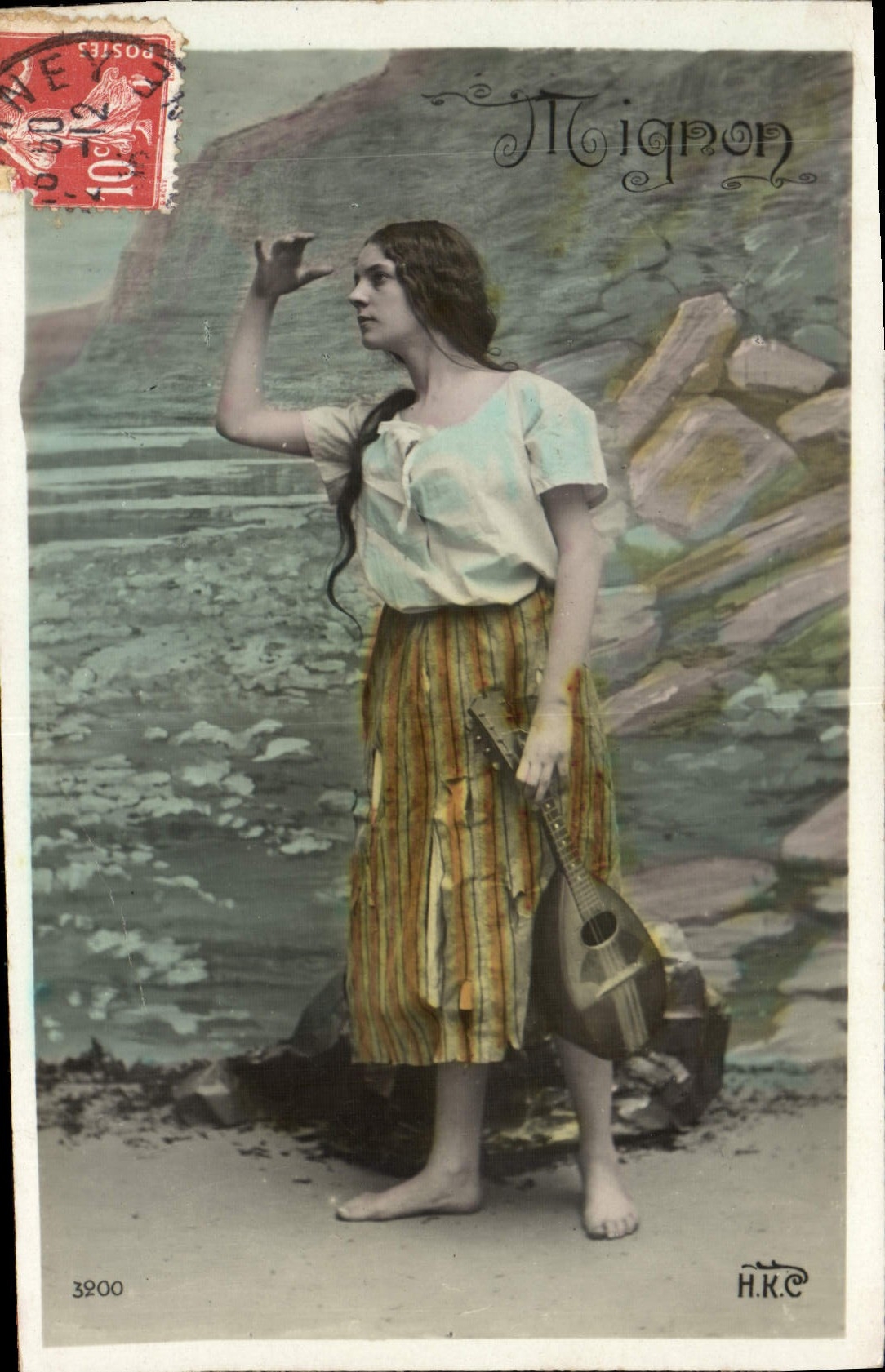 CPA Mignon Femme