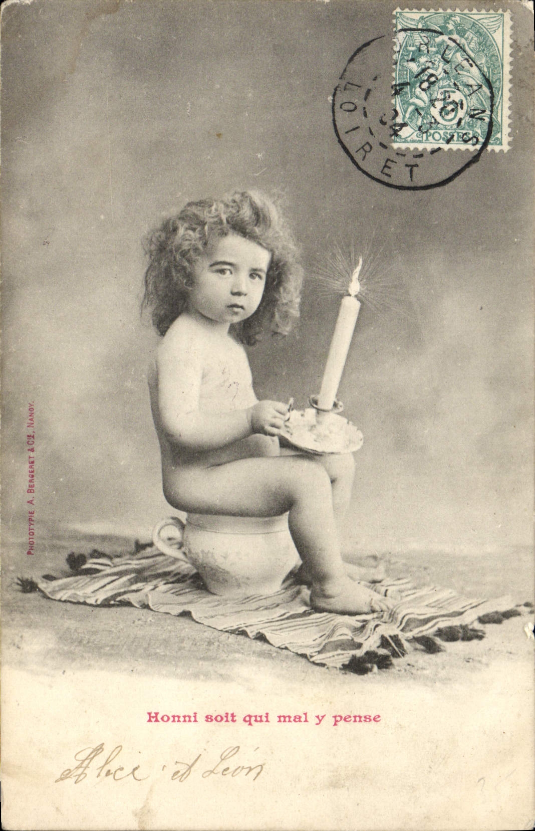 CPA Honni Soit qui Mal y Pense Enfant Bougie 