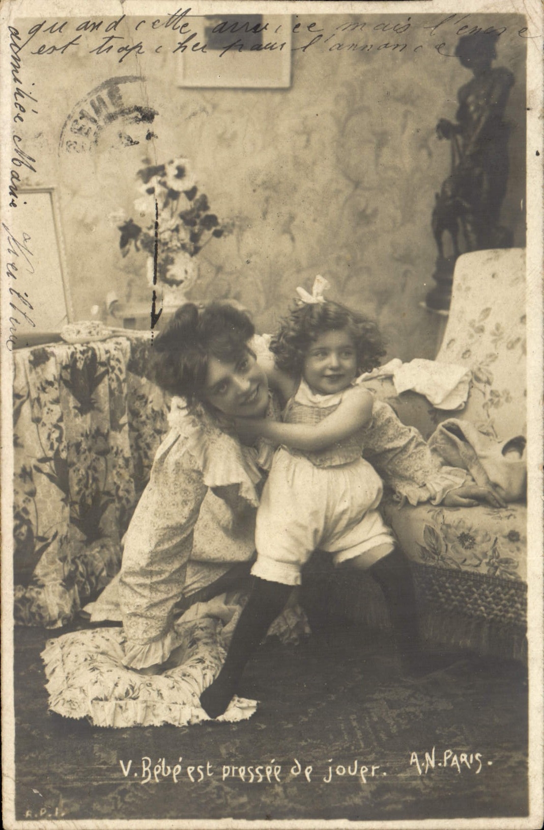 CPA Fantaisie Femme Enfant Bebe