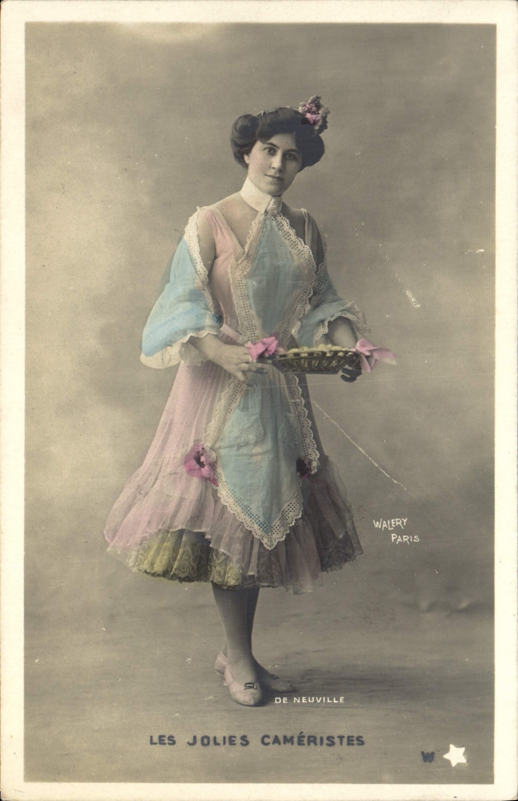 Les Jolies Caméristes — De Neuville — Walery Paris
