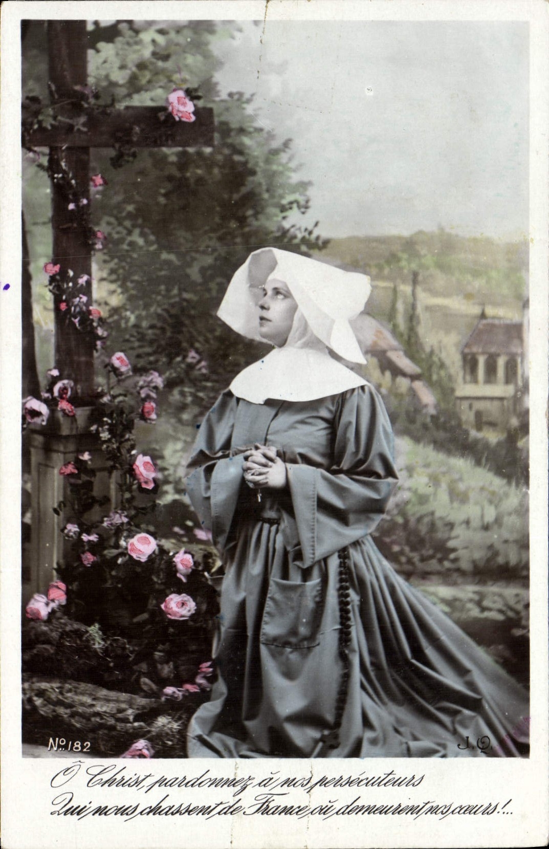 CPA Fantaisie Femme Religieuse