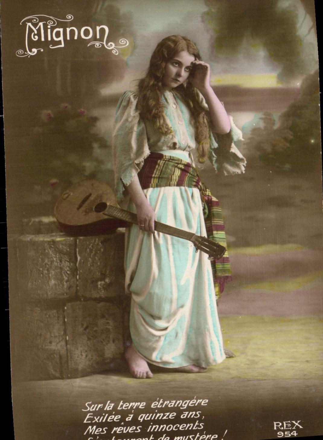 CPA Fantaisie Femme Mignon