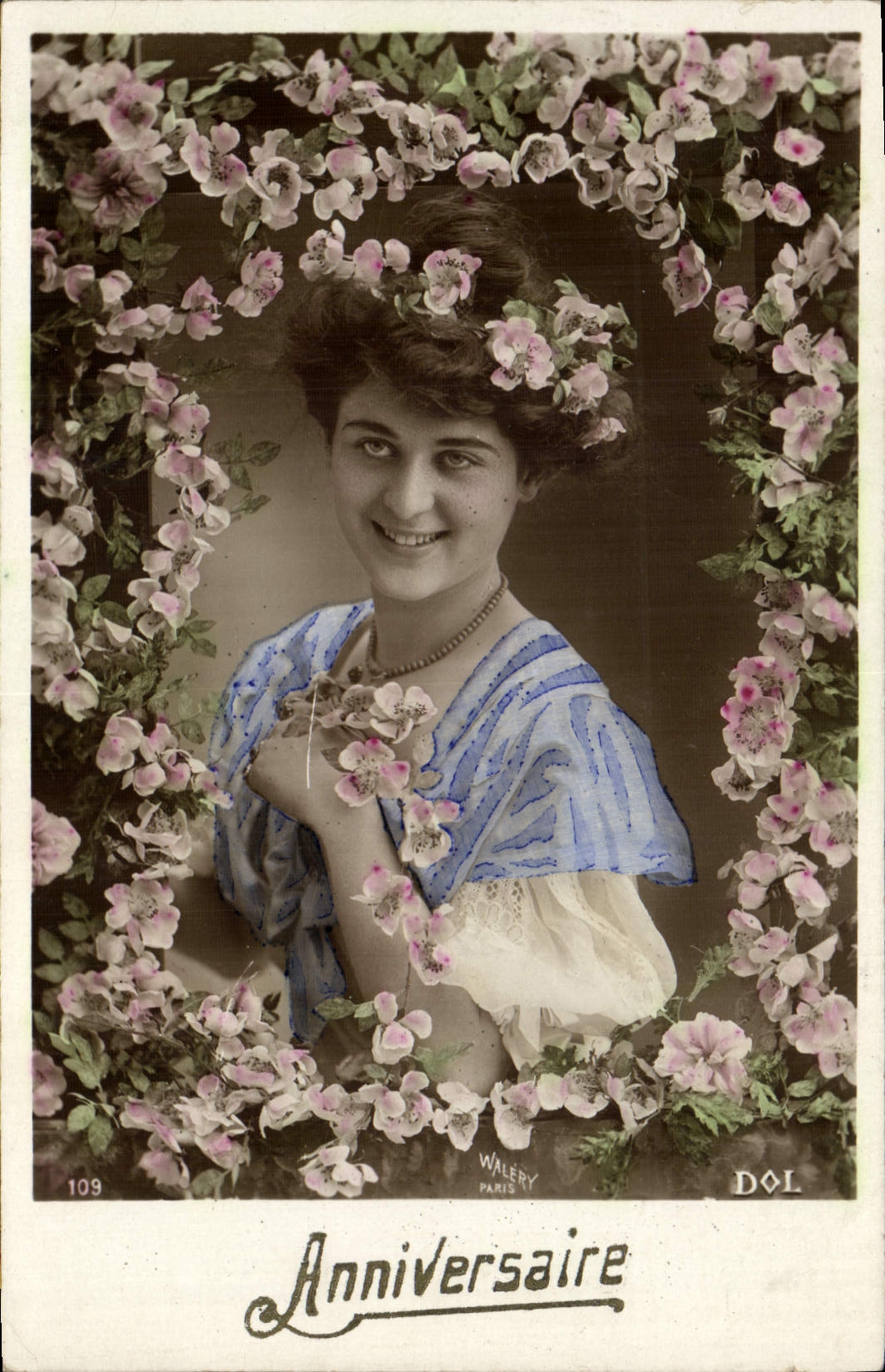 CPA Anniversaire Femme
