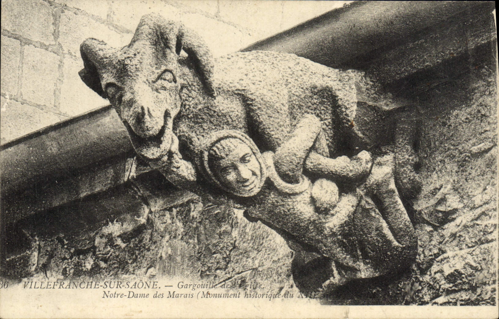 Villefranche-sur-Saône — Gargouille de l'église Notre-Dame des Marais (Monument historique du XIXe)