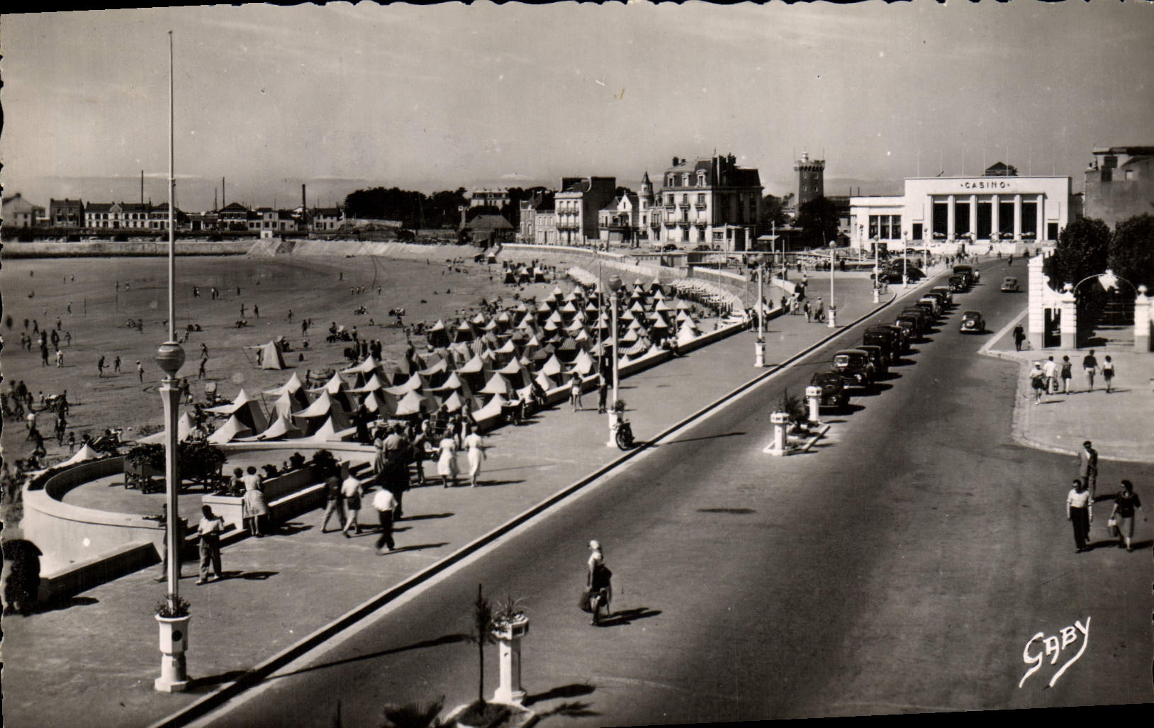 Les Sables-d'Olonne — The Embankment towards the Casino — Editions Gaby
