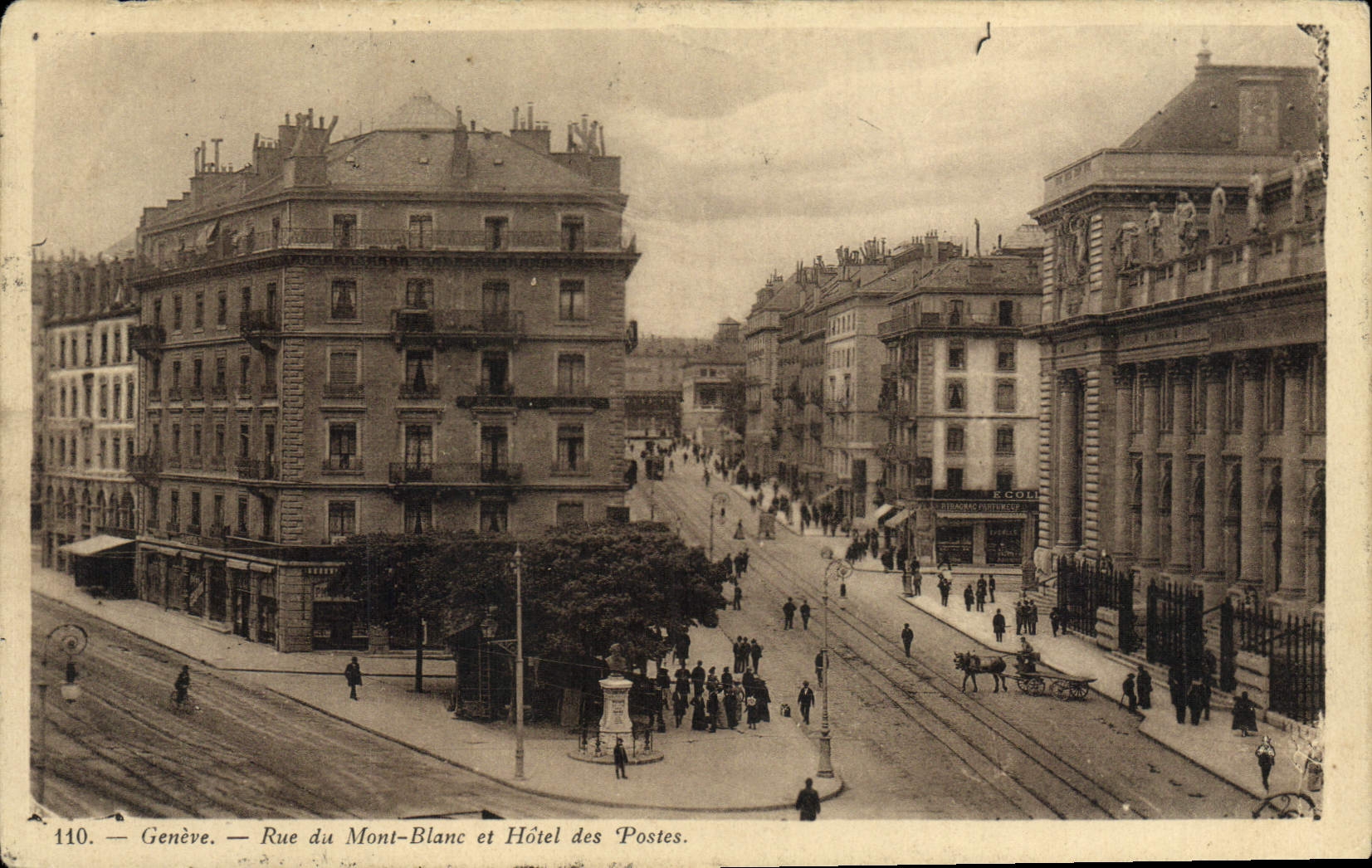 CPA Geneve Rue du Mont Blanc et Hotel des Postes