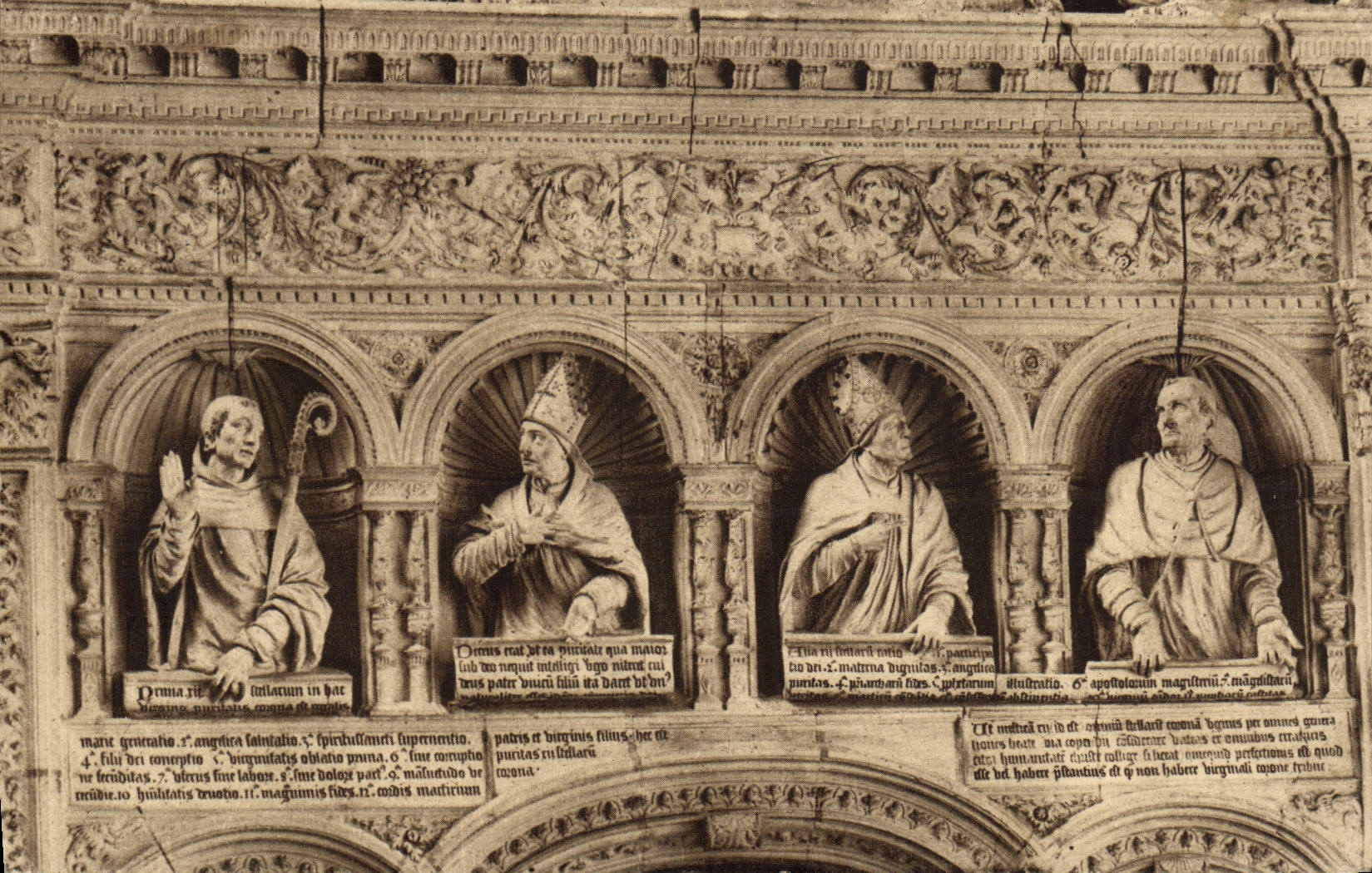 CPA Les Saints De Solesmes Les Quartre Docteurs du Tombeau de Notre DAme 