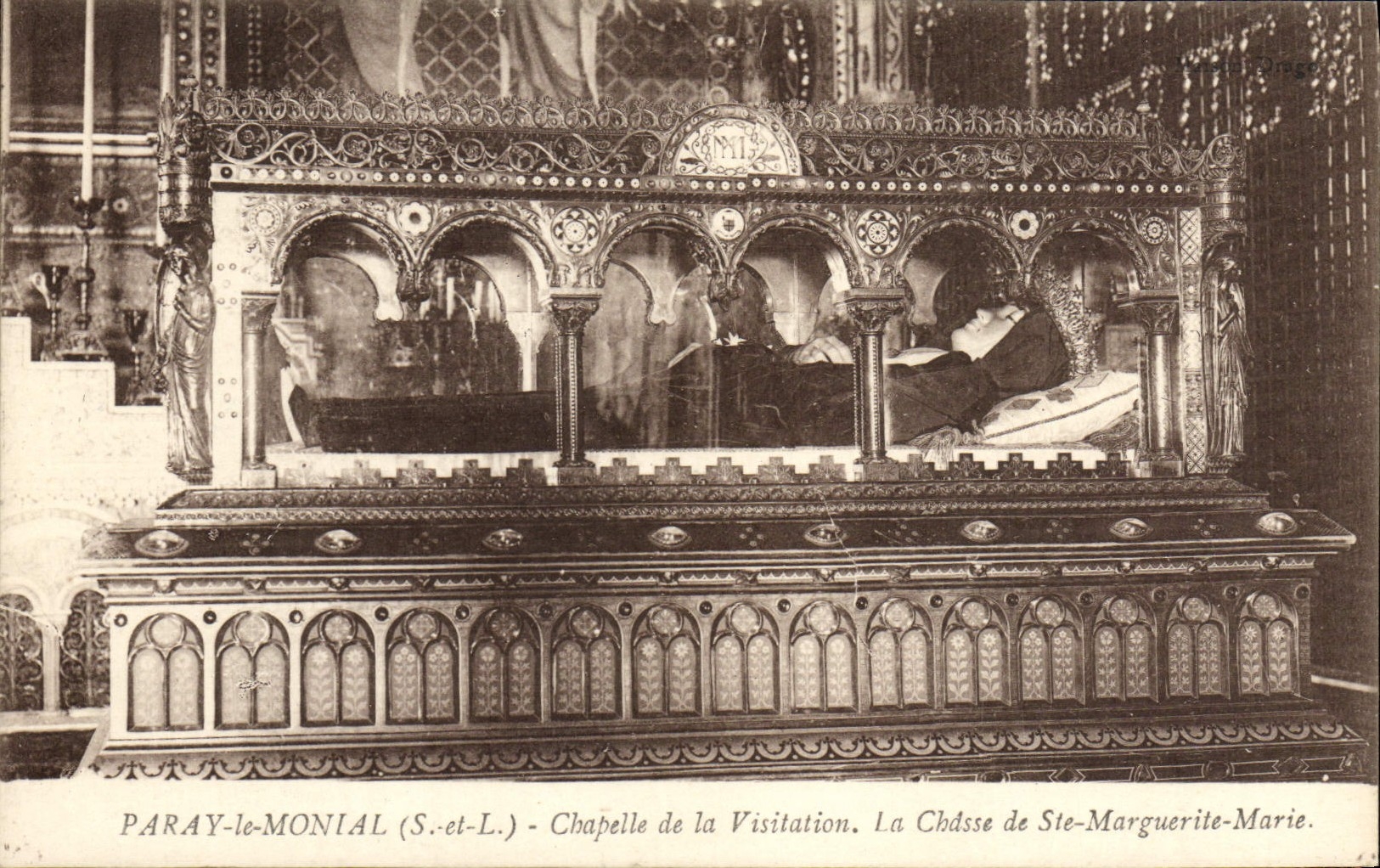 CPA Paray Le Monial Chapelle De La Visitation La Chasse De Ste Marguerite Marie