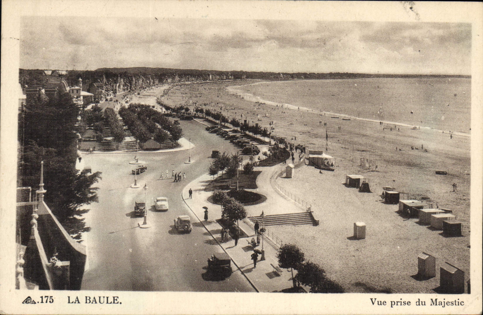 CPA La Baule Vue Prise Du Majestic