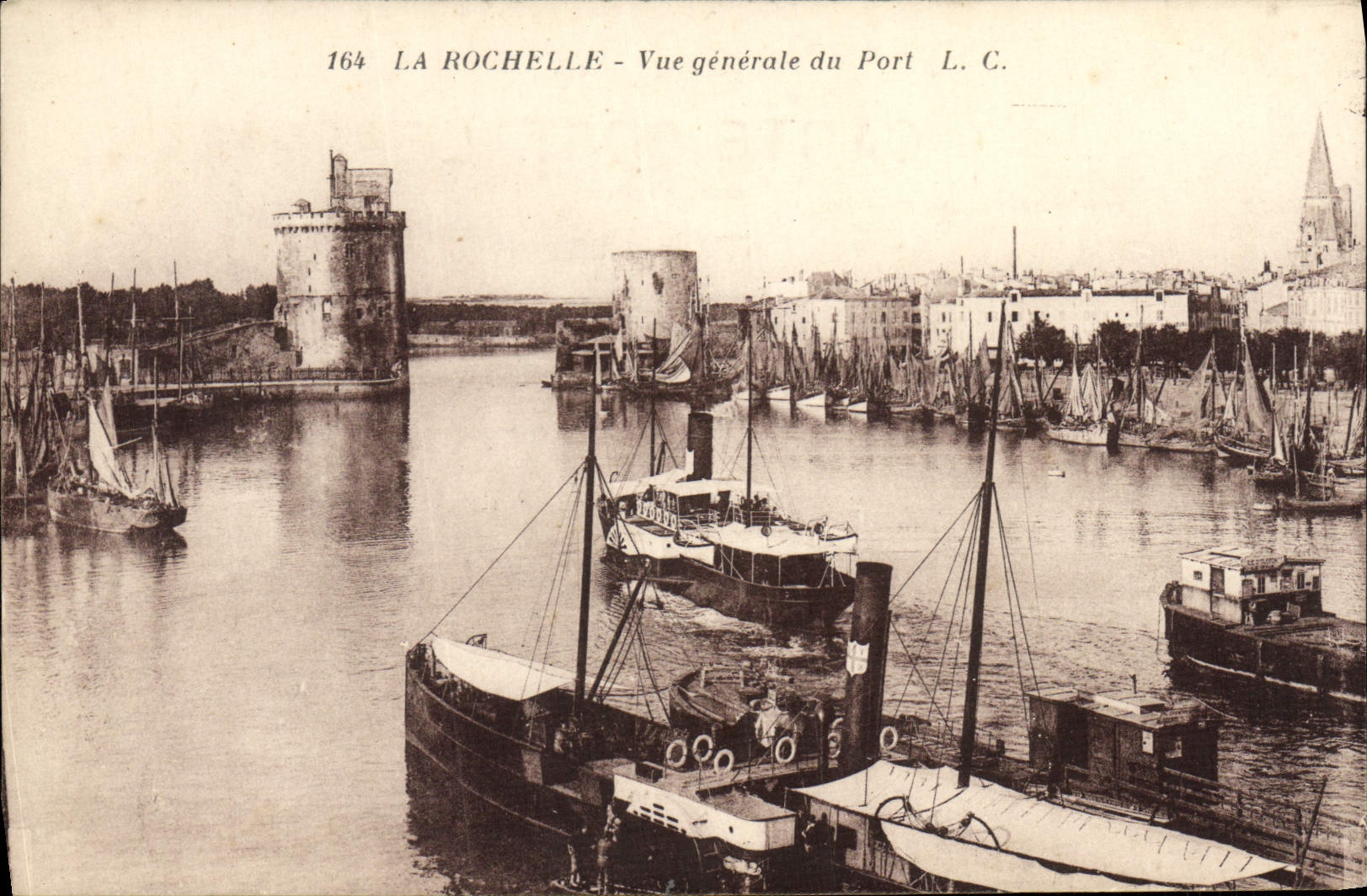 La Rochelle - Vue générale du Port - L.C. - n°164