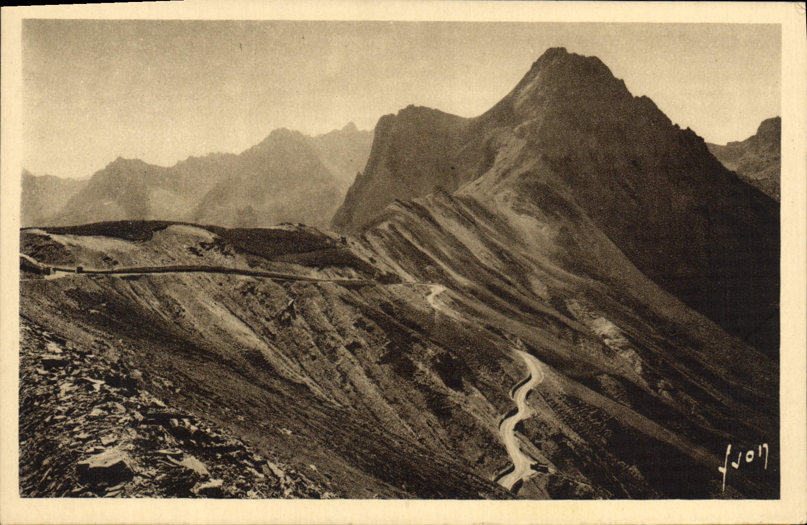 Le Col du Tourmalet (2113 m.) — Les Pyrénées — Édition d'Art Française, n° 145