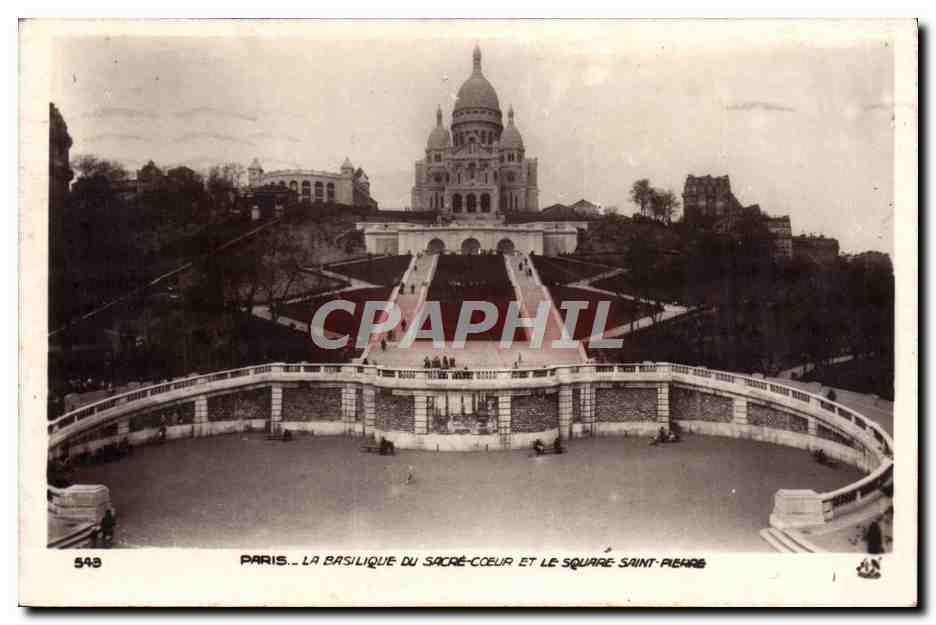 CPA Paris La Basilique Du Sacre Coeur et le square Saint Pierre