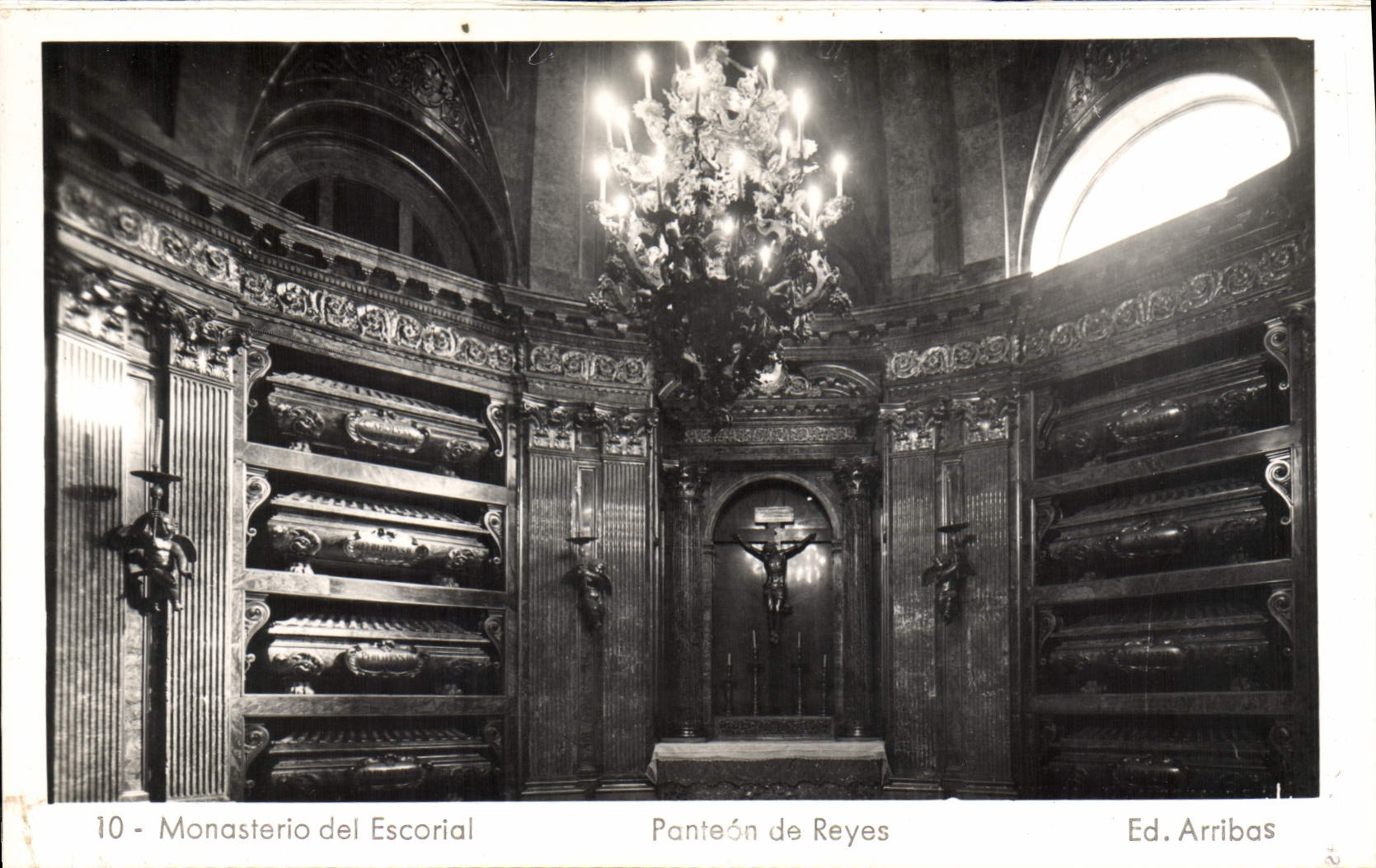 CPA Monasterio del Escorial Panteon de Reyes