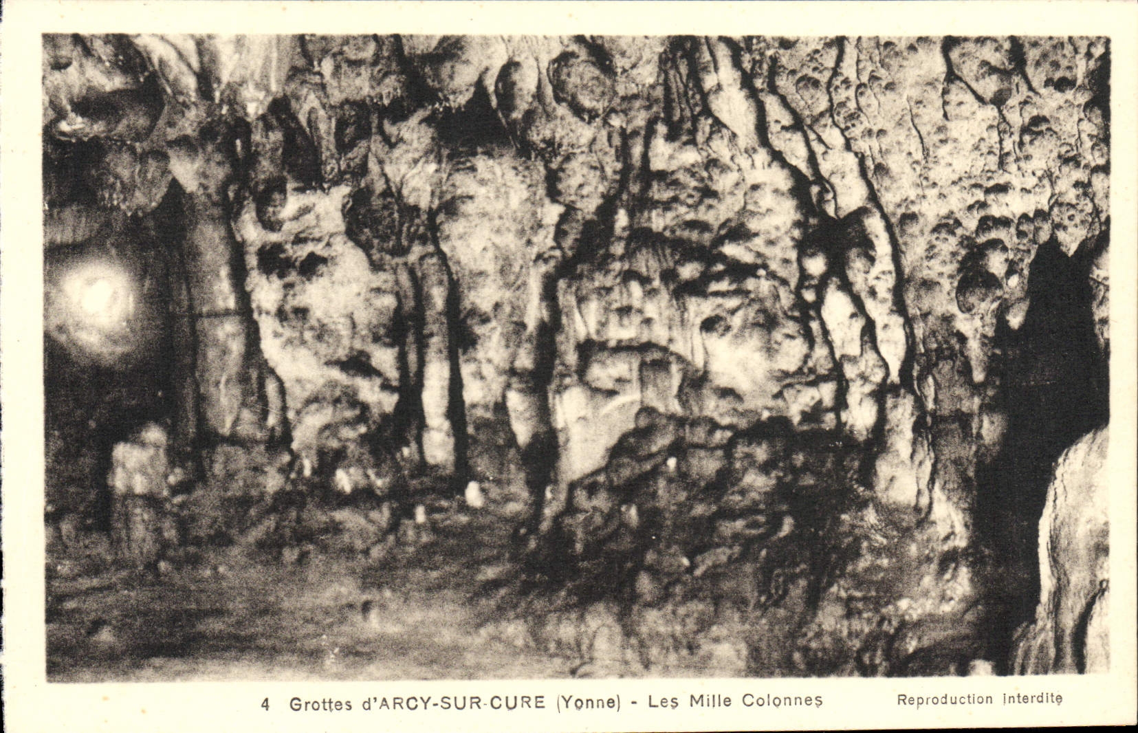 Grottes d'Arcy-sur-Cure (Yonne) — Les Mille Colonnes — A. Joublin, Éditeur Chalet des Grottes