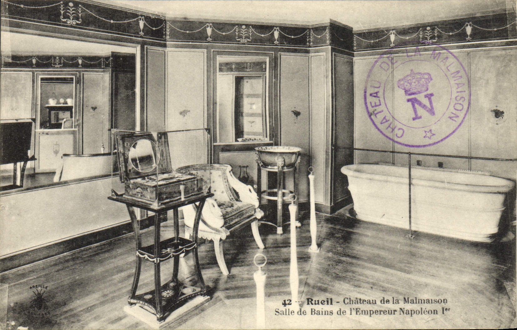CPA Rueil Chateau de la Malmaison Salle de bains de l'empereur Napoleon 1er