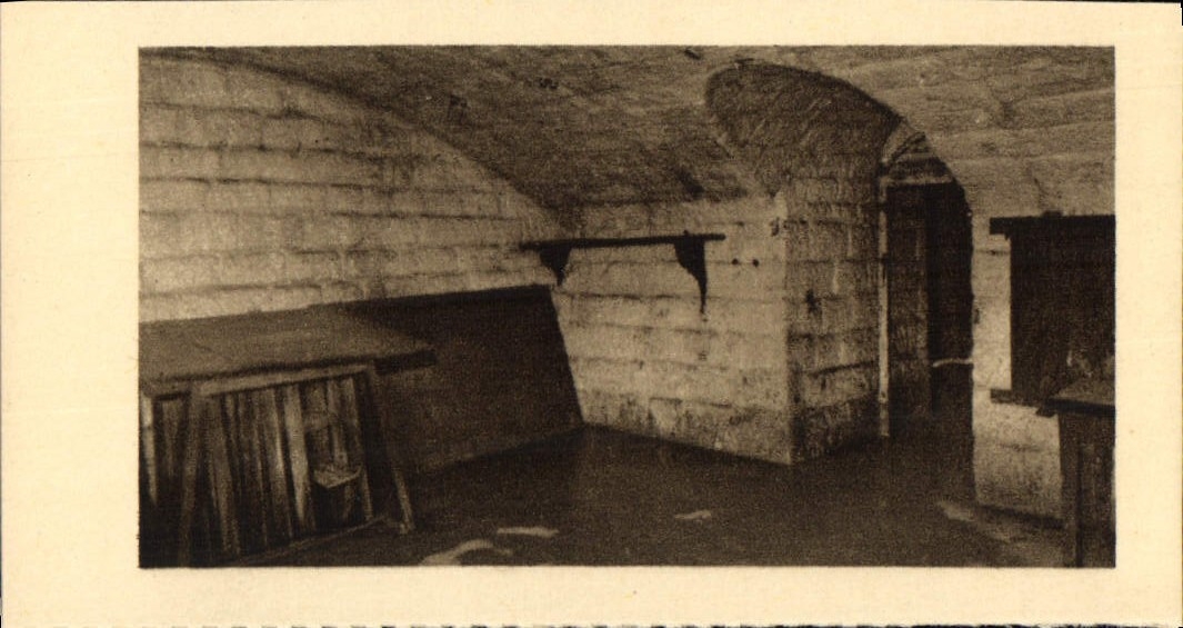 CPA Fort de Douaumont Poste de Commandement du Fort Militaria