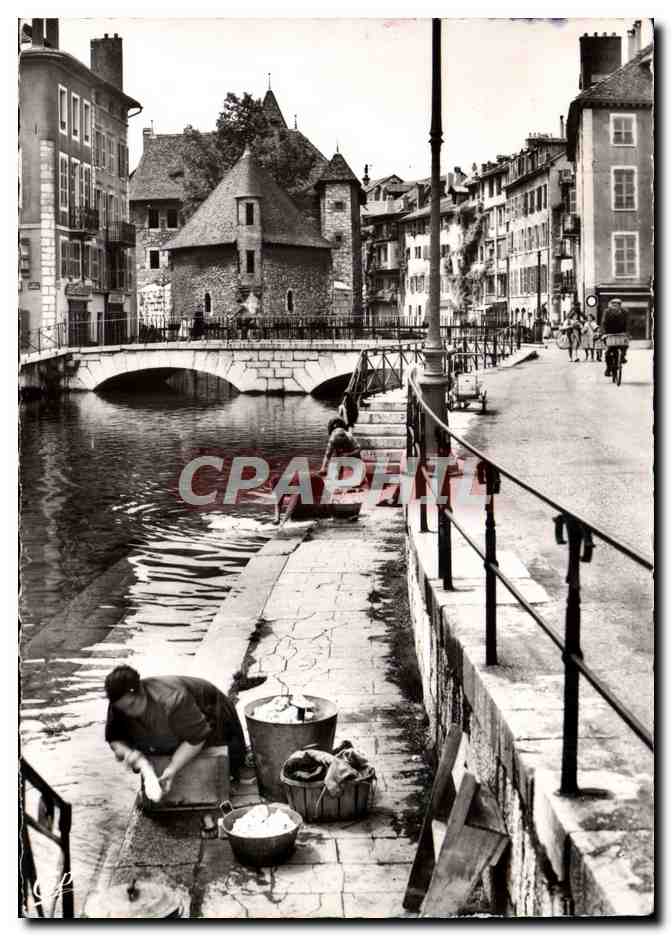 CPM Annecy Palais de I'Isle Lavandiere