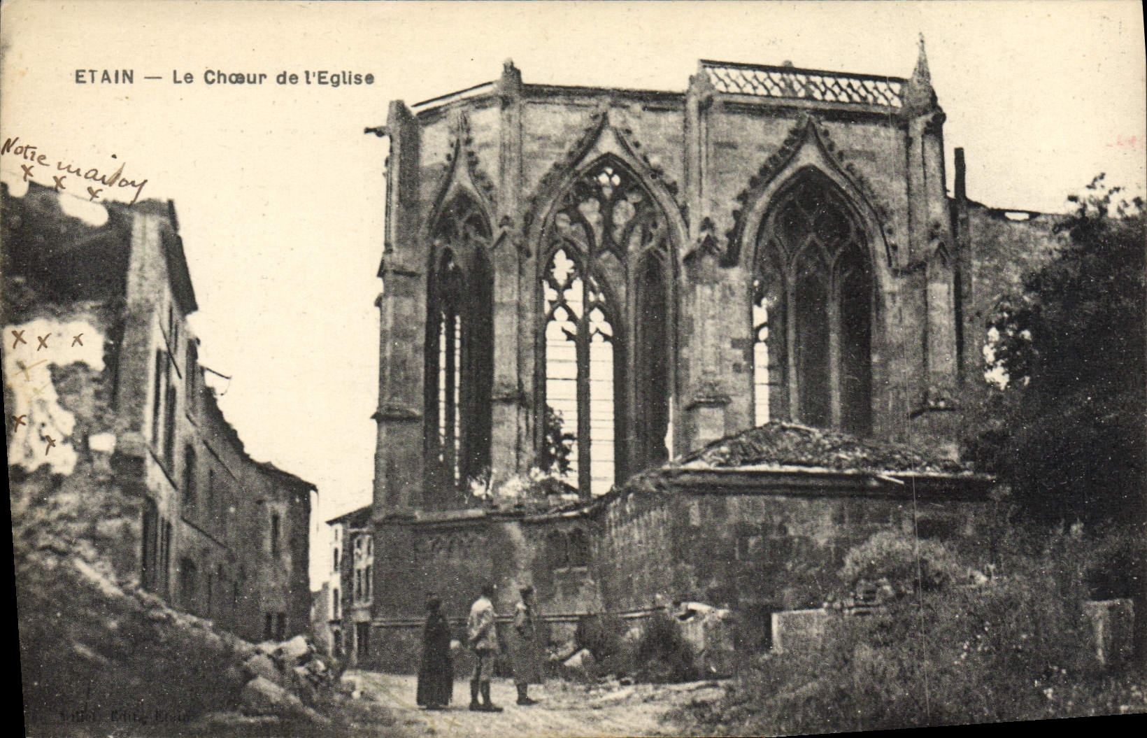 CPA Etain Le Choeur de L'Eglise Militaria 