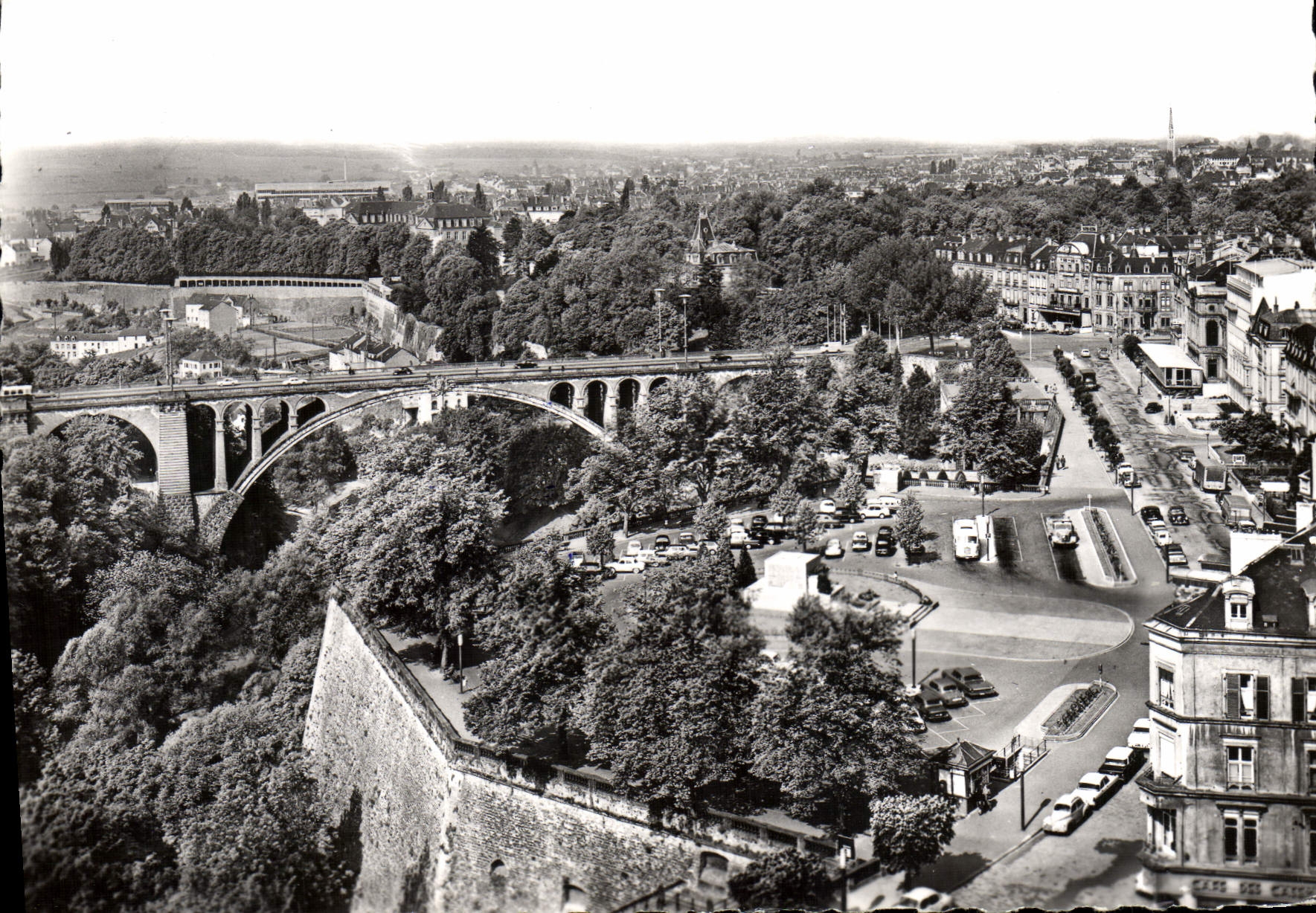CPM Luxembourg Le Pont Adolphe Boulevard Roosevelt 