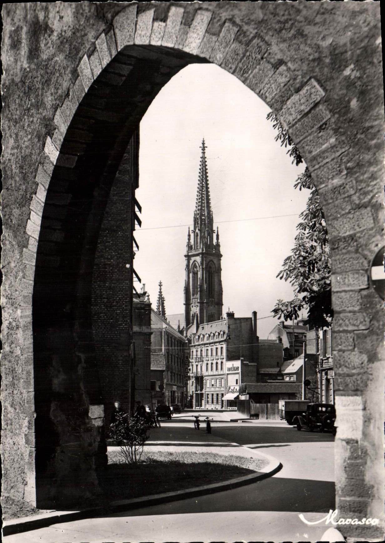 Mulhouse — Vue de la Porte du Bollwerk sur Saint-Etienne — Photo d'Art Marasco